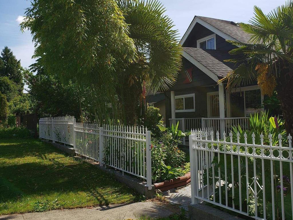 












4407 NANAIMO STREET

,
Vancouver,




BC
V5N 5J2

