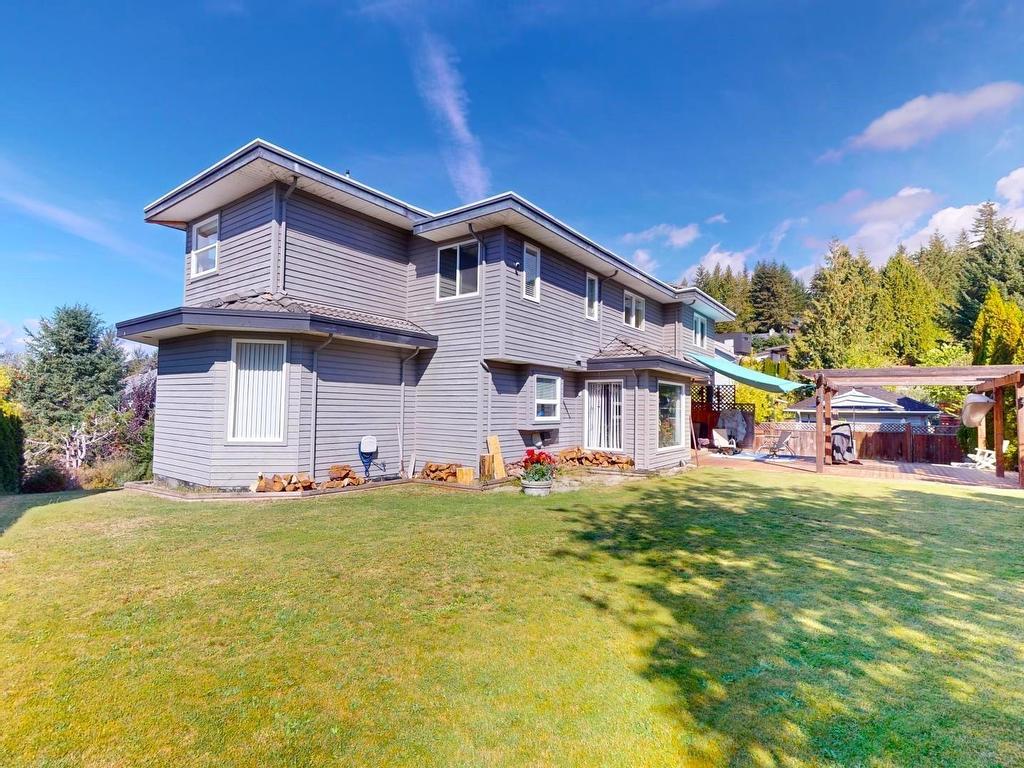 









2002


Glacier Heights

Place,
Squamish,




BC
V0N 1T0

