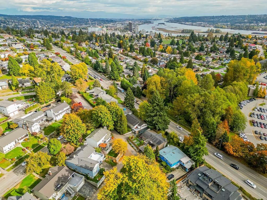 












57 E EIGHTH AVENUE

,
New Westminster,




BC
V3L 4J4

