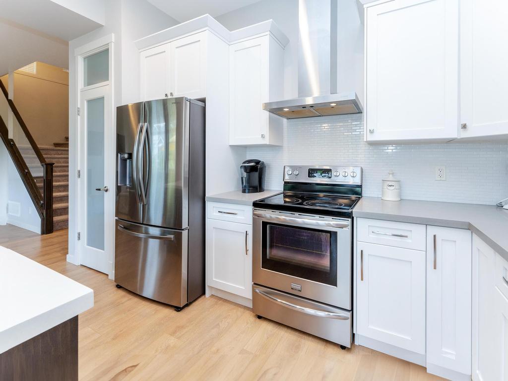 









11252


243b

Street,
Maple Ridge,




BC
V2W 1H5


