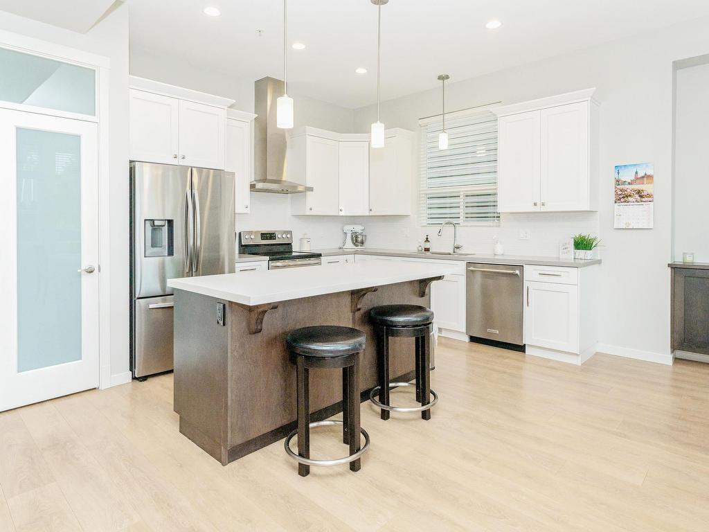 









11252


243b

Street,
Maple Ridge,




BC
V2W 1H5

