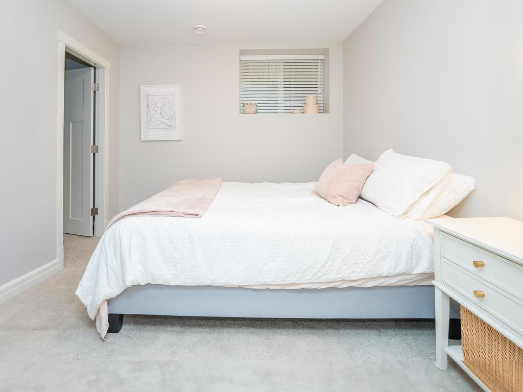 









11252


243b

Street,
Maple Ridge,




BC
V2W 1H5

