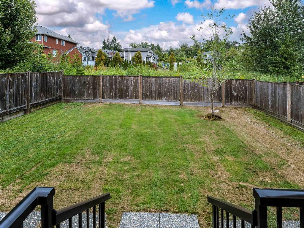 









11252


243b

Street,
Maple Ridge,




BC
V2W 1H5

