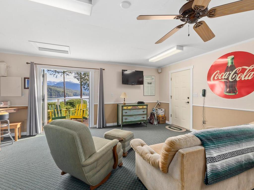 









724


The Grove

Road,
Gambier Island,




BC
V0N 1V0

