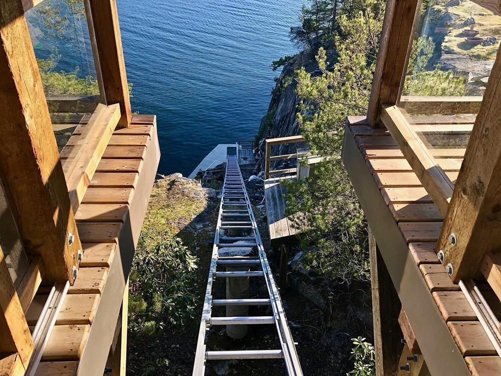 









SL 5B


Quarry

Bay,
Nelson Island,




BC
V0N 0V0

