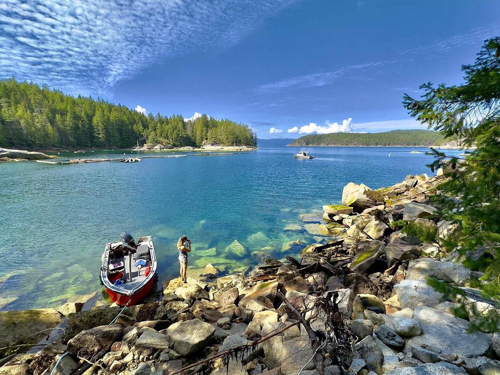 









SL 5B


Quarry

Bay,
Nelson Island,




BC
V0N 0V0

