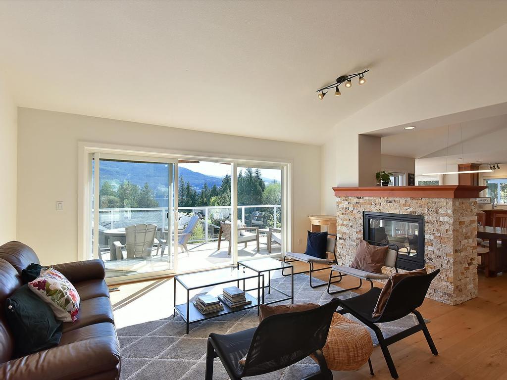 









6274


Fairway

Avenue,
Sechelt,




BC
V7Z 0P8

