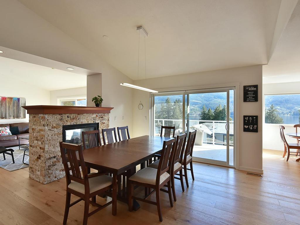 









6274


Fairway

Avenue,
Sechelt,




BC
V7Z 0P8

