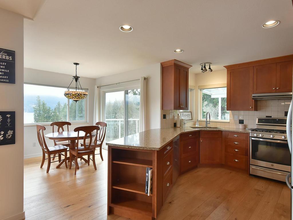 









6274


Fairway

Avenue,
Sechelt,




BC
V7Z 0P8

