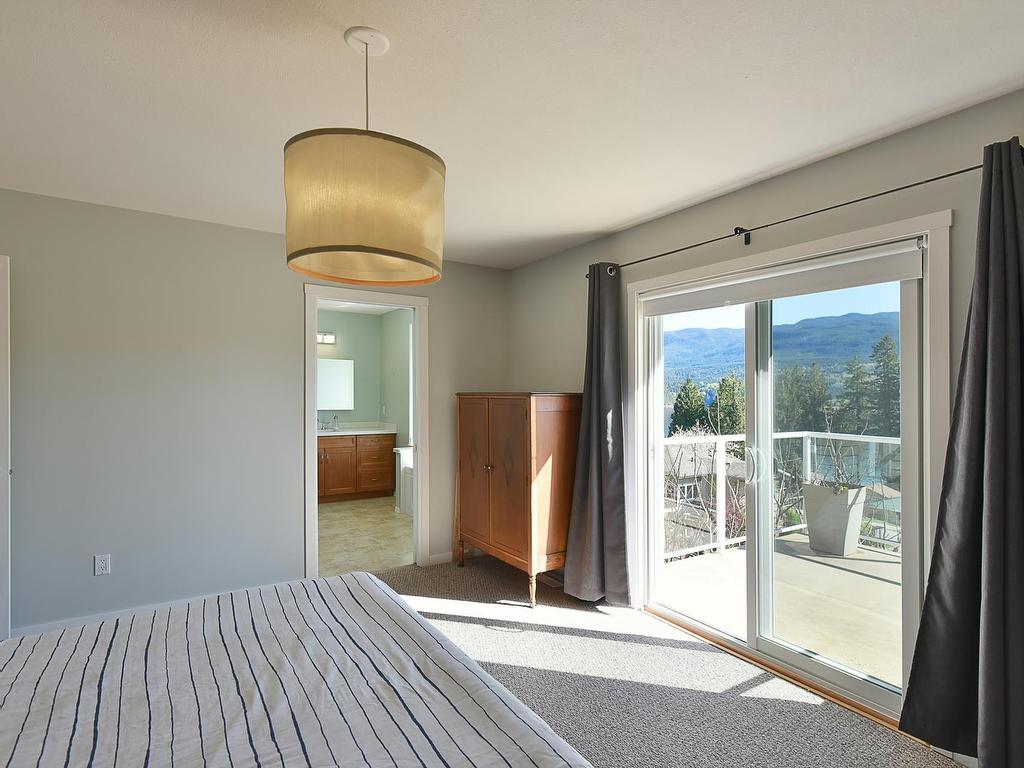 









6274


Fairway

Avenue,
Sechelt,




BC
V7Z 0P8

