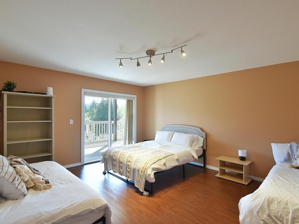 









6274


Fairway

Avenue,
Sechelt,




BC
V7Z 0P8

