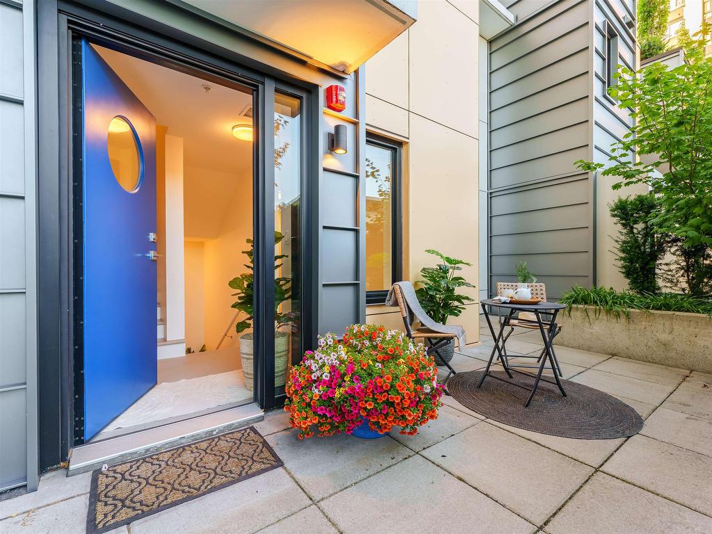 









1471


Hunter

Street, 314,
North Vancouver,




BC
V7J 1H3

