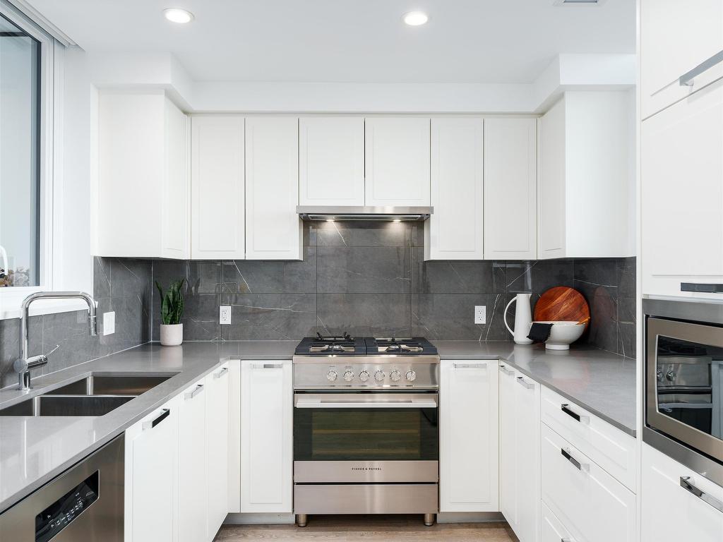 









1471


Hunter

Street, 314,
North Vancouver,




BC
V7J 1H3

