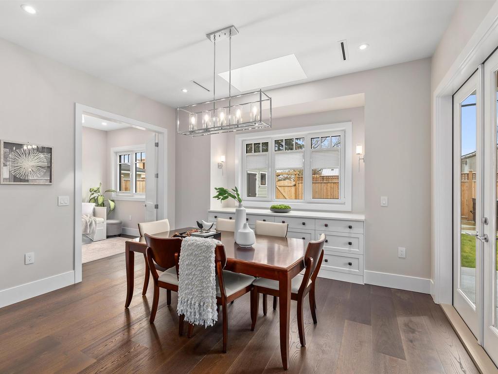 









180


Douglas

Crescent,
Richmond,




BC
V7B 1E5

