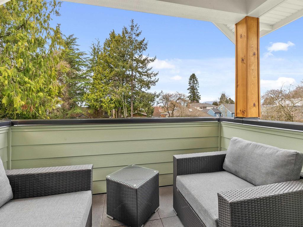 









180


Douglas

Crescent,
Richmond,




BC
V7B 1E5

