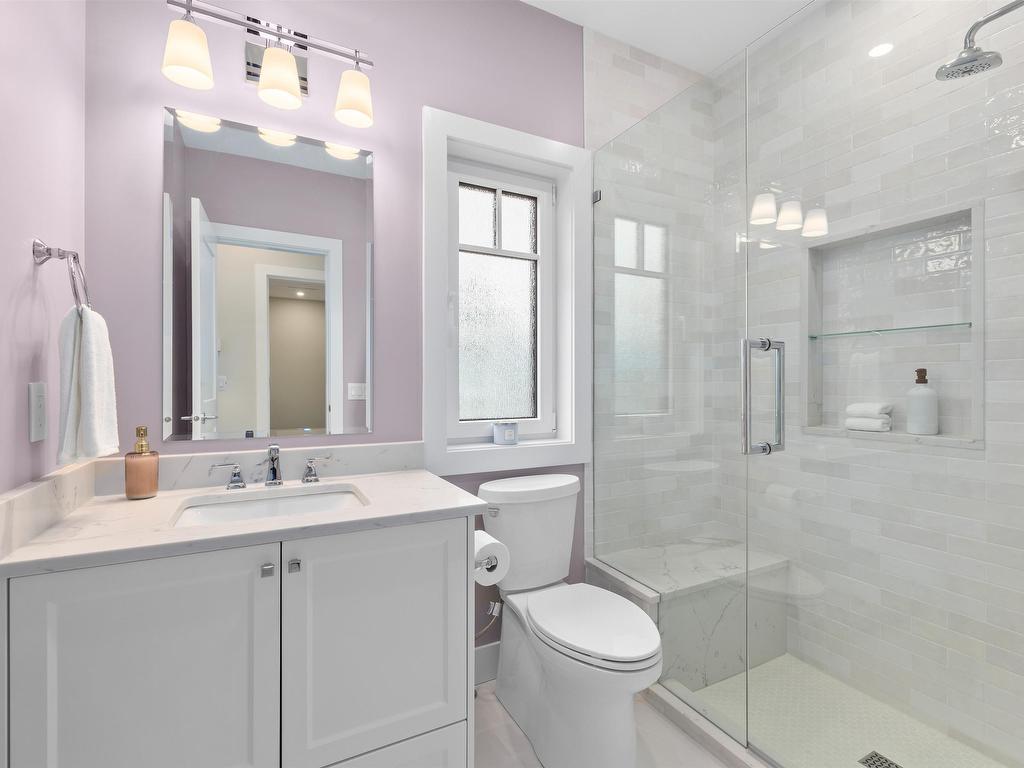 









180


Douglas

Crescent,
Richmond,




BC
V7B 1E5

