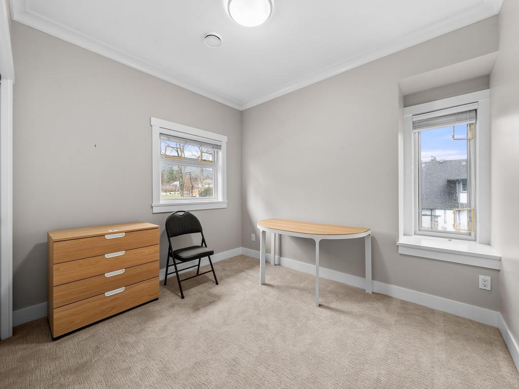 









415


16th

Street West,
North Vancouver,




BC
V7M 1V1

