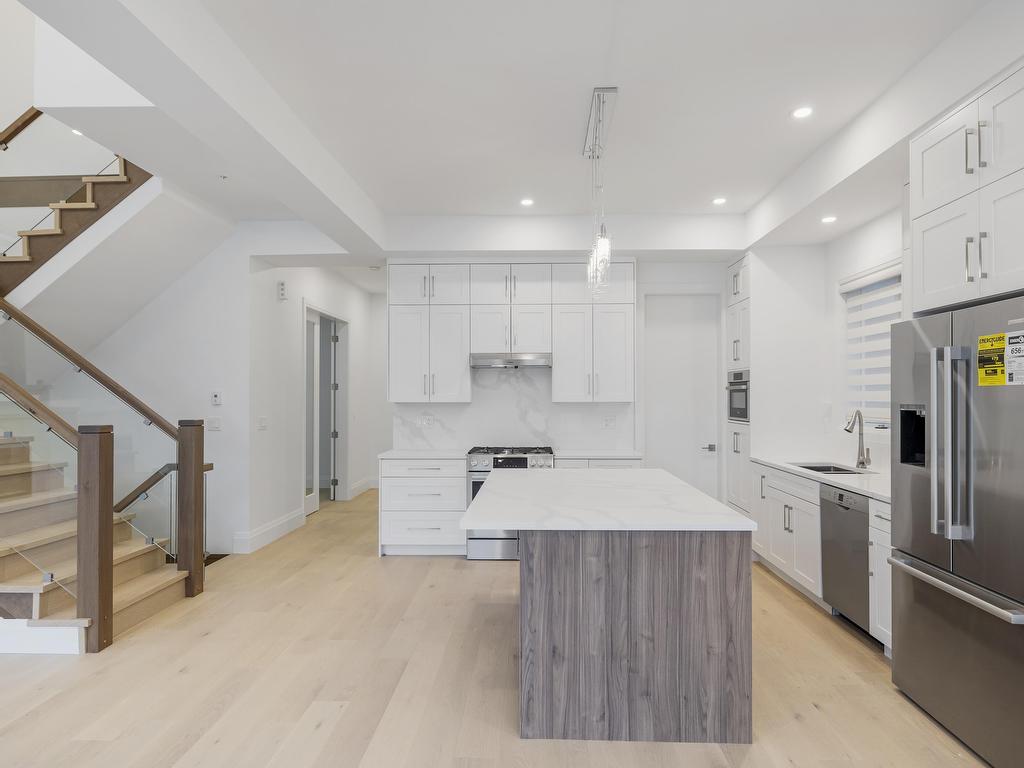 









1246


Pitt River

Road,
Port Coquitlam,




BC
V3C 1N5

