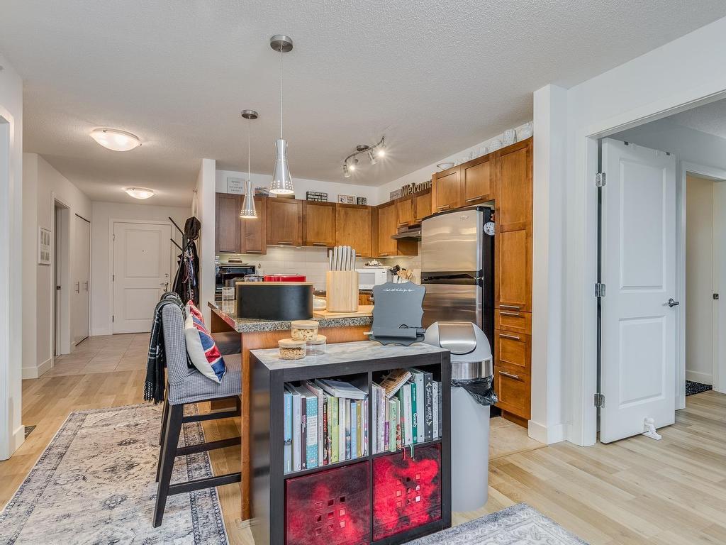 









19673


Meadow Gardens

Way, 407,
Pitt Meadows,




BC
V3Y 0A1

