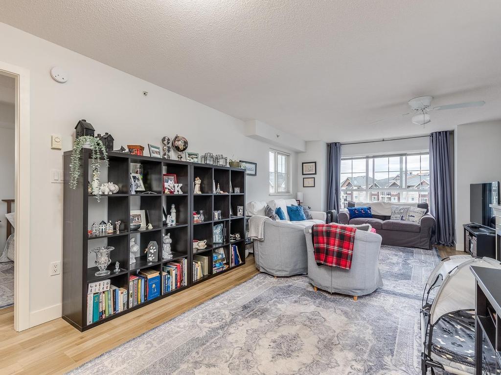 









19673


Meadow Gardens

Way, 407,
Pitt Meadows,




BC
V3Y 0A1

