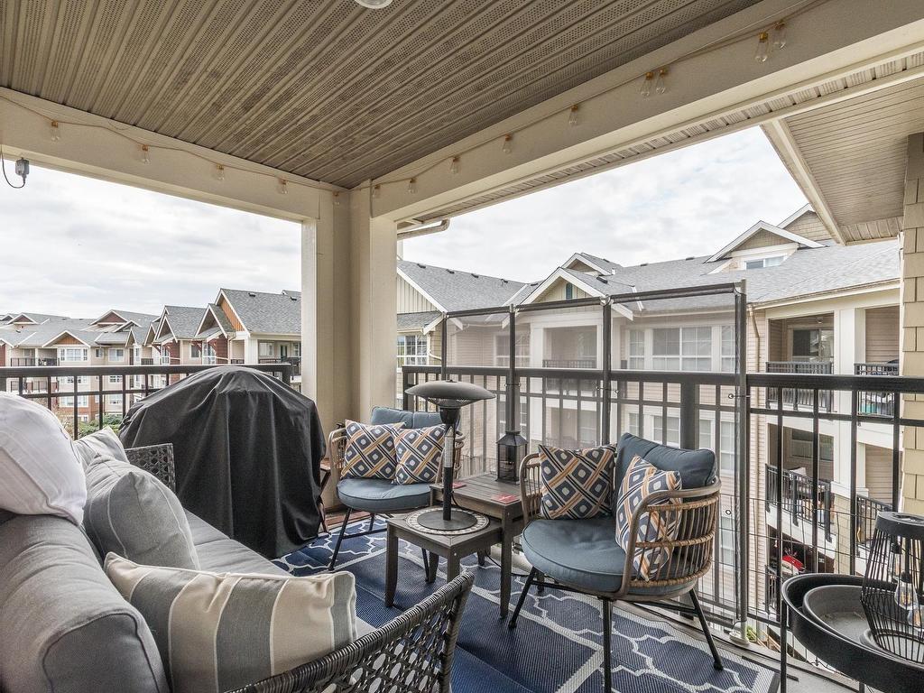 









19673


Meadow Gardens

Way, 407,
Pitt Meadows,




BC
V3Y 0A1

