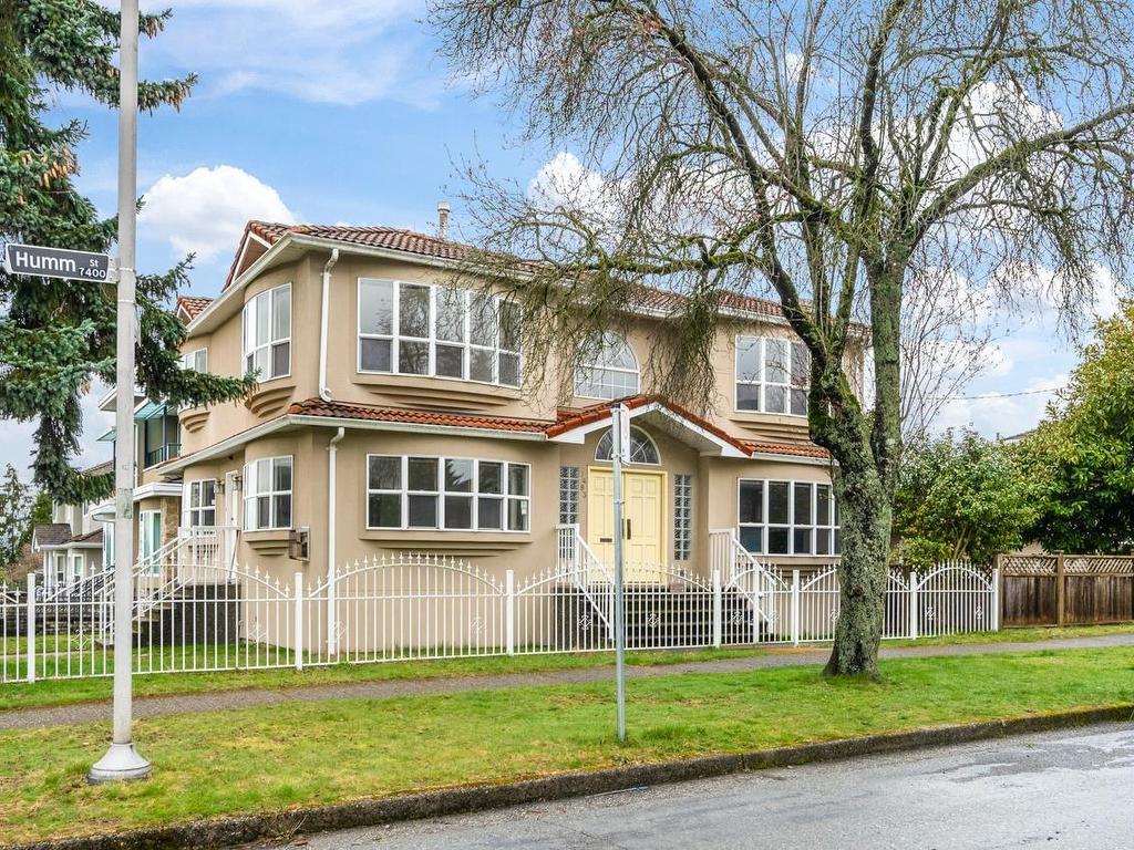 









7483


Humm

Street,
Vancouver,




BC
V5P 4B7

