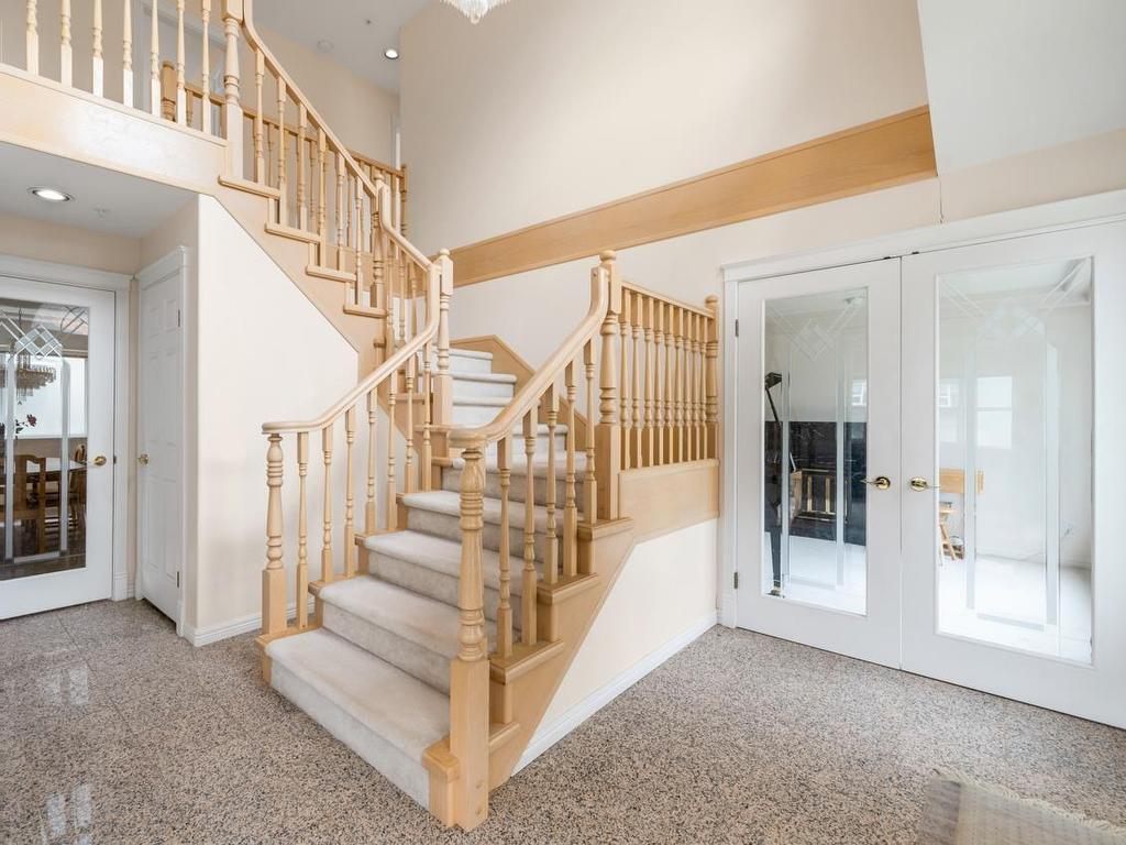 









7483


Humm

Street,
Vancouver,




BC
V5P 4B7

