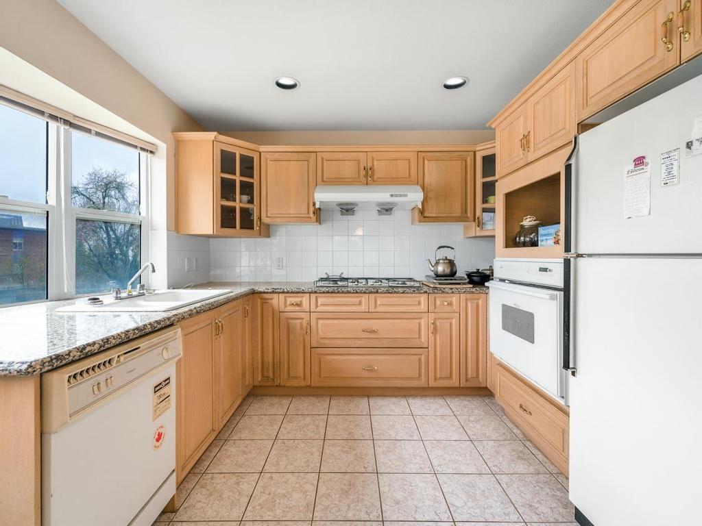 









7483


Humm

Street,
Vancouver,




BC
V5P 4B7

