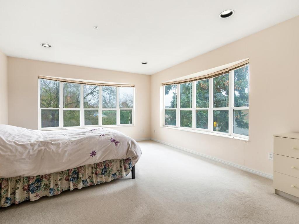 









7483


Humm

Street,
Vancouver,




BC
V5P 4B7

