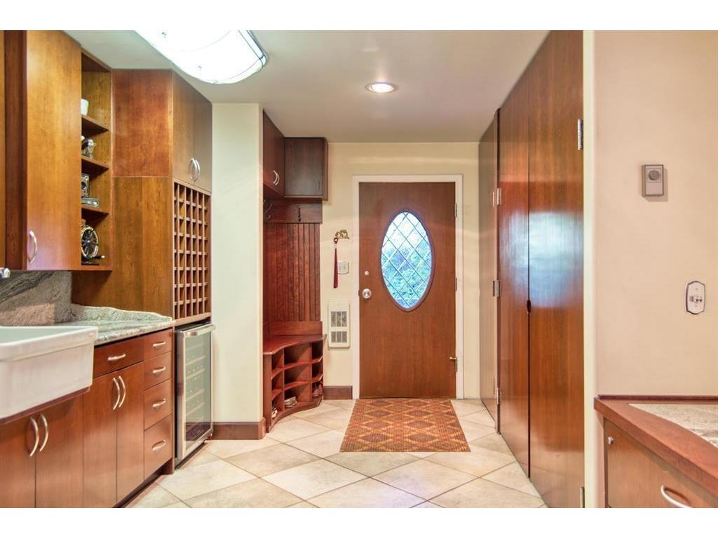 









5487


Brooks

Road,
Halfmoon Bay,




BC
V7Z 1G1

