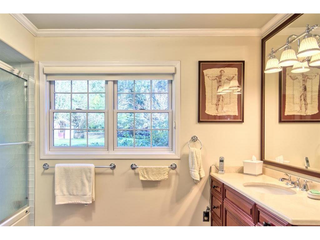 









5487


Brooks

Road,
Halfmoon Bay,




BC
V7Z 1G1

