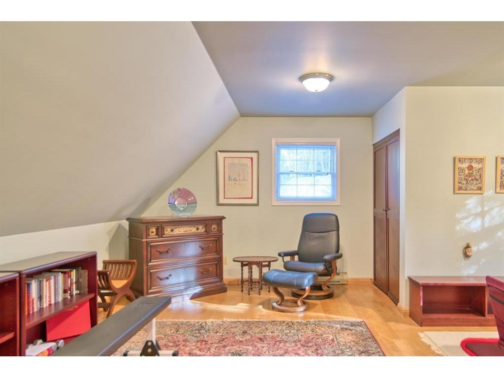 









5487


Brooks

Road,
Halfmoon Bay,




BC
V7Z 1G1

