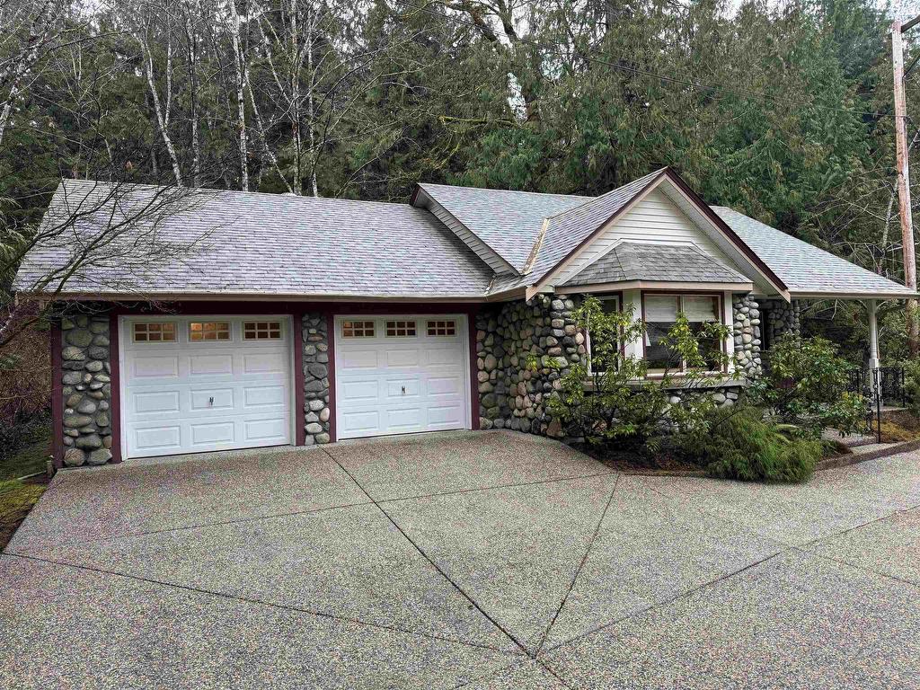 









5487


Brooks

Road,
Halfmoon Bay,




BC
V7Z 1G1

