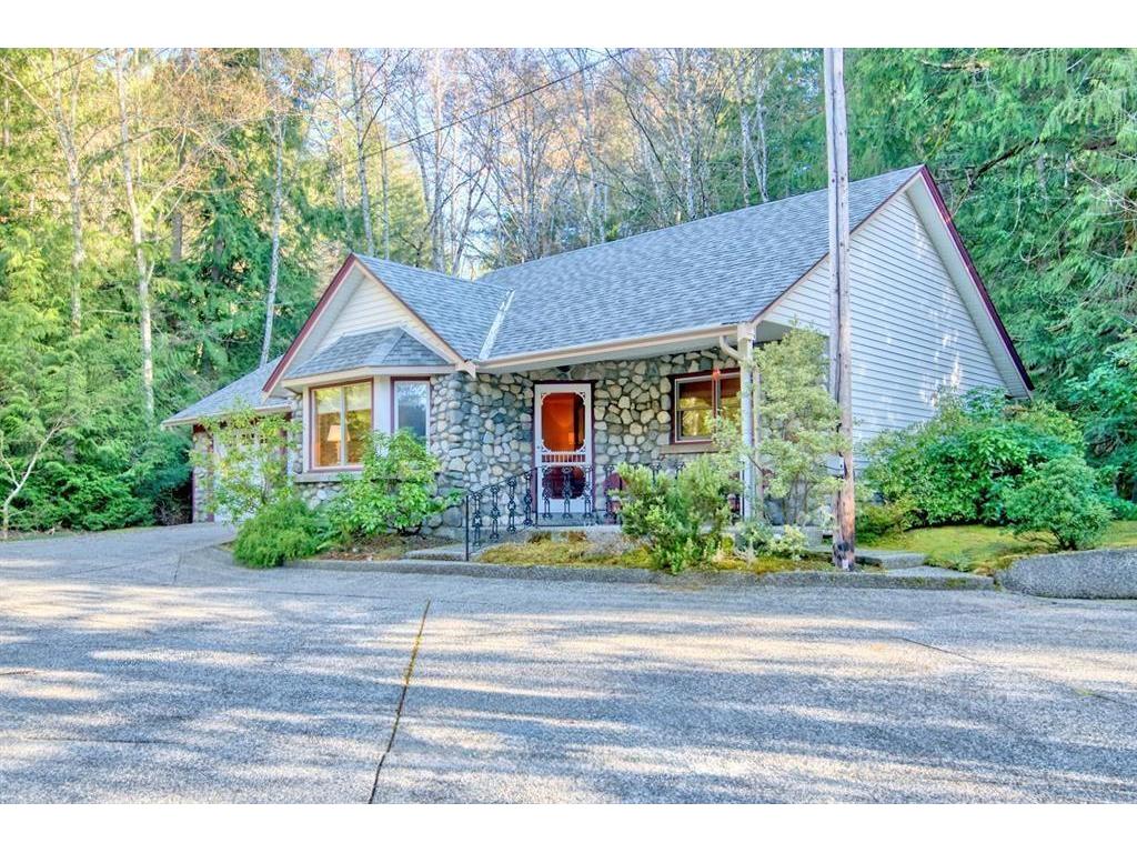 









5487


Brooks

Road,
Halfmoon Bay,




BC
V7Z 1G1

