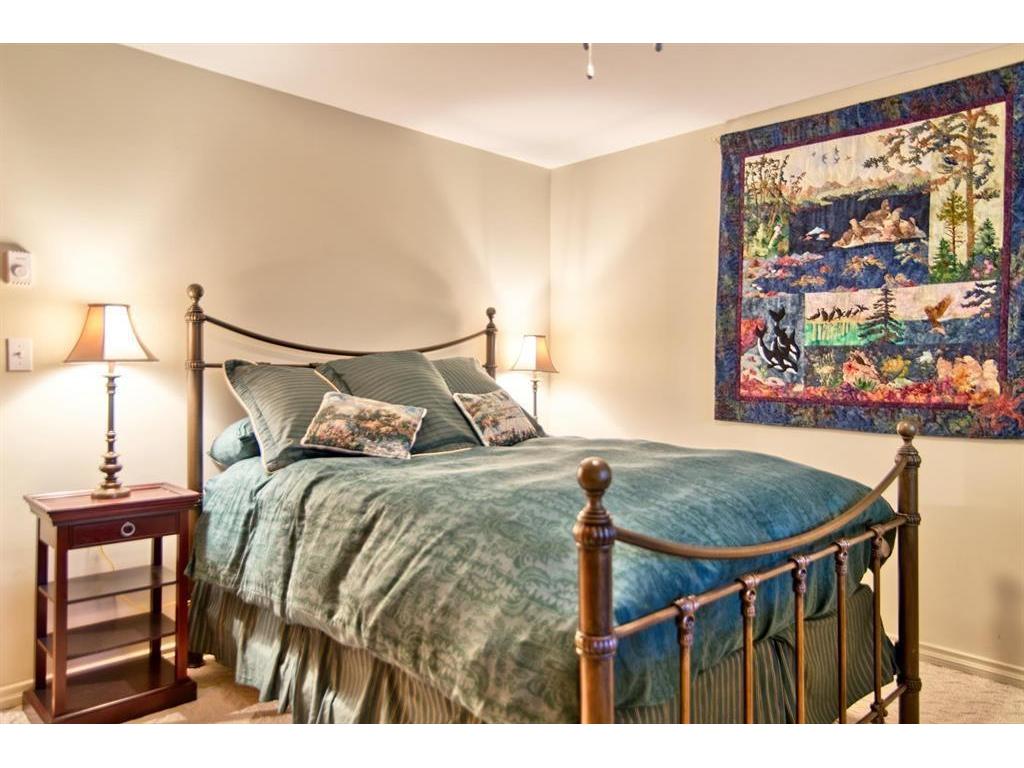 









5487


Brooks

Road,
Halfmoon Bay,




BC
V7Z 1G1

