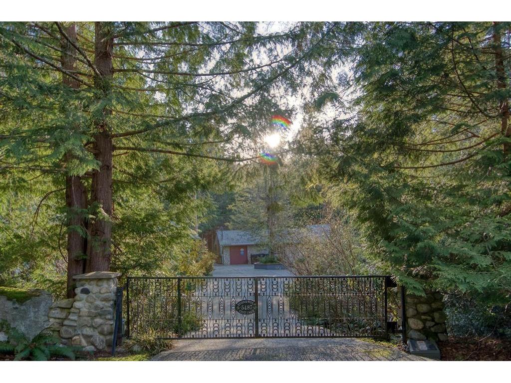 









5487


Brooks

Road,
Halfmoon Bay,




BC
V7Z 1G1

