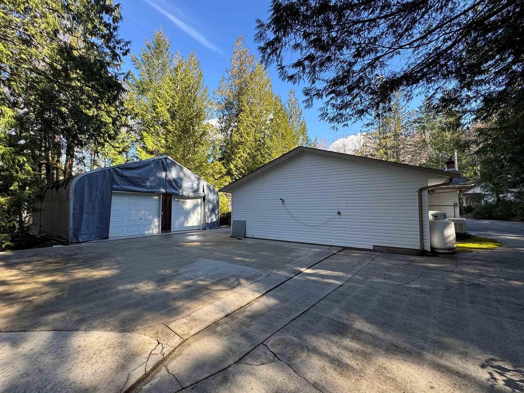 









5487


Brooks

Road,
Halfmoon Bay,




BC
V7Z 1G1

