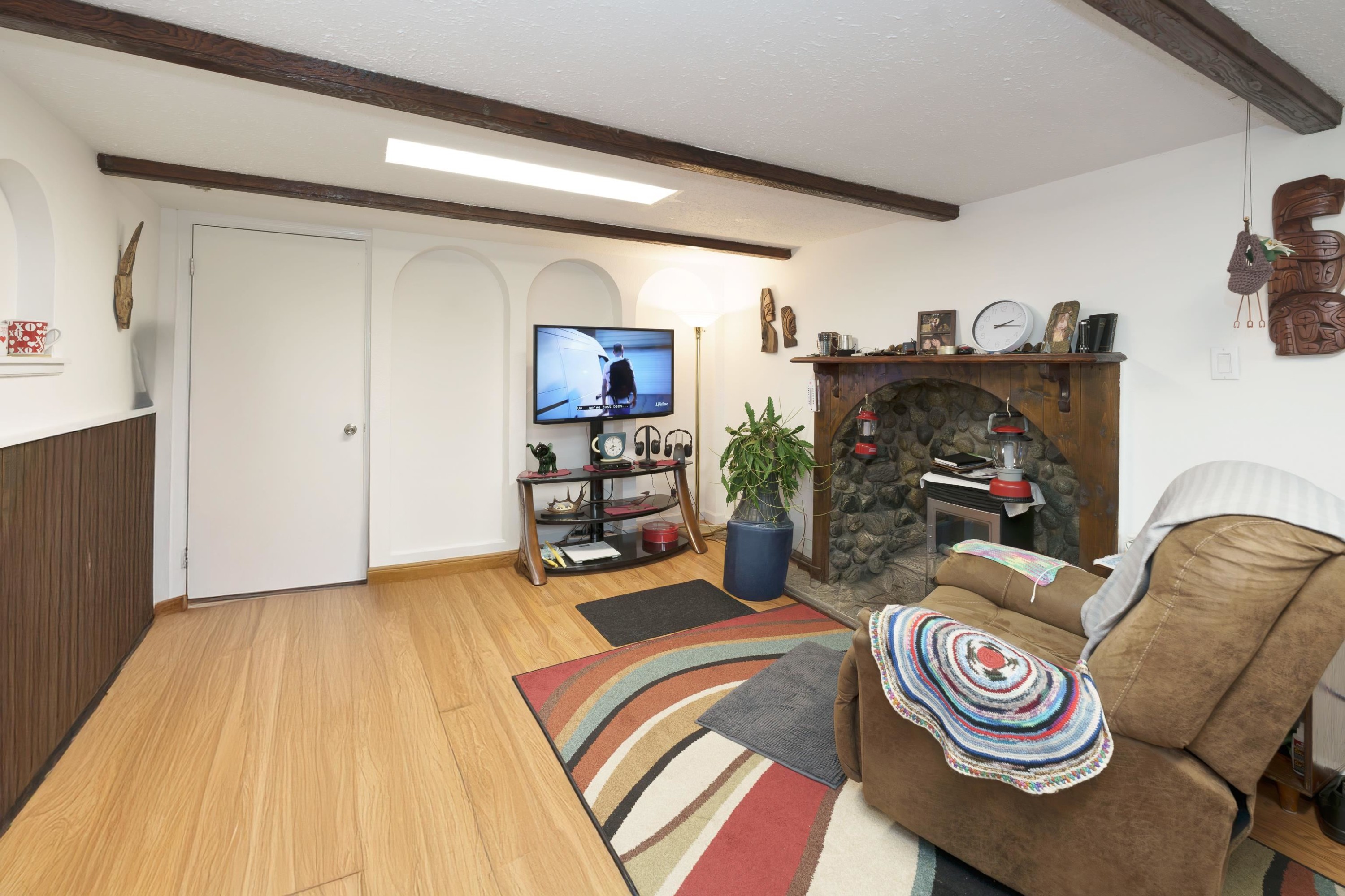 









11943


232

Street,
Maple Ridge,




BC
V2X 6T2

