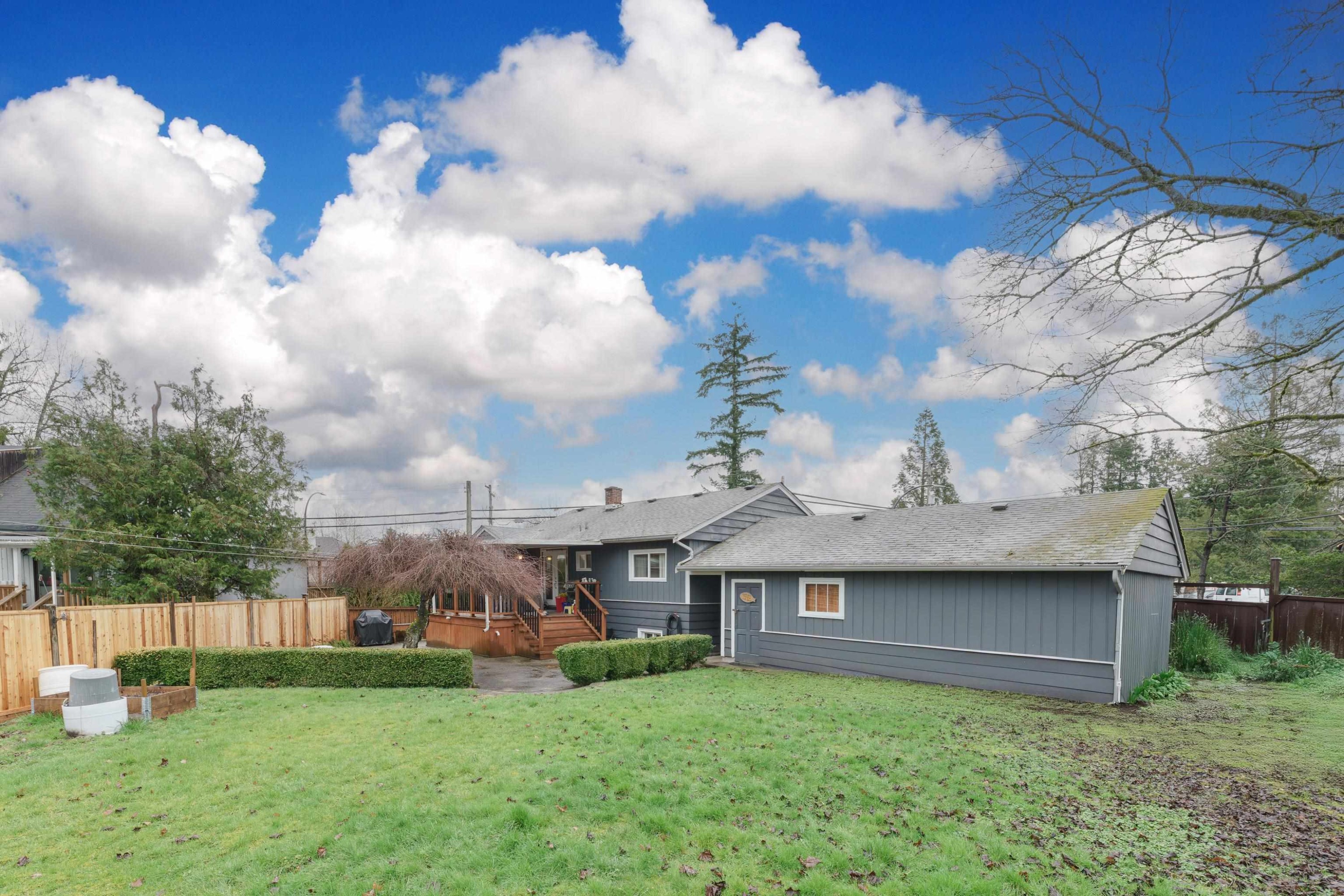 









11943


232

Street,
Maple Ridge,




BC
V2X 6T2

