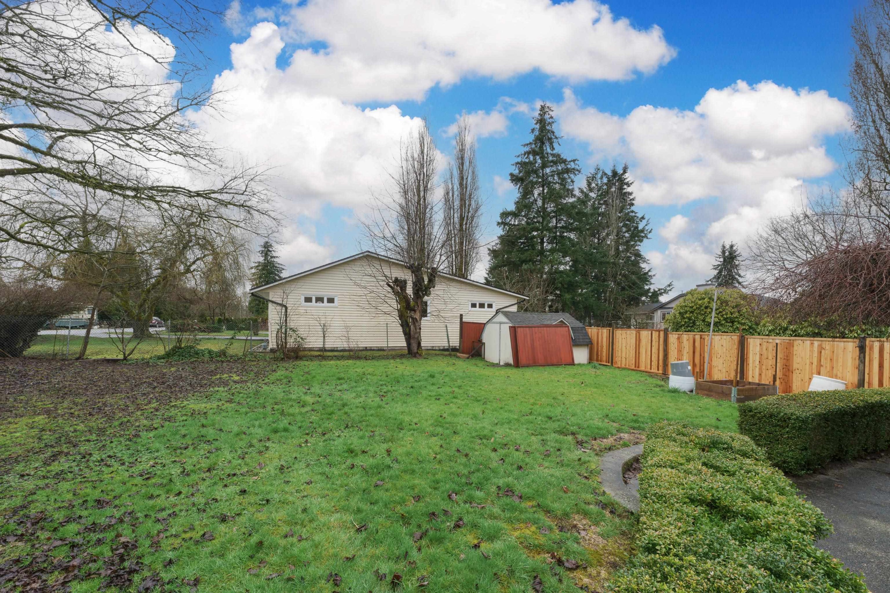 









11943


232

Street,
Maple Ridge,




BC
V2X 6T2

