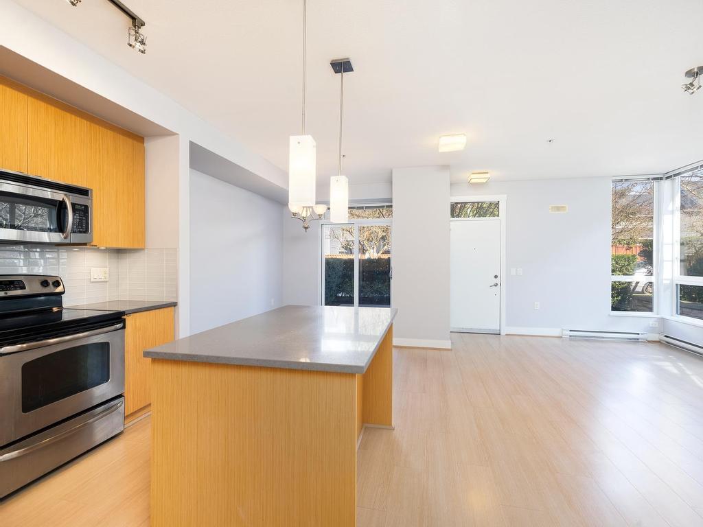 









735


15th

Street West, 121,
North Vancouver,




BC
V7M 0B8

