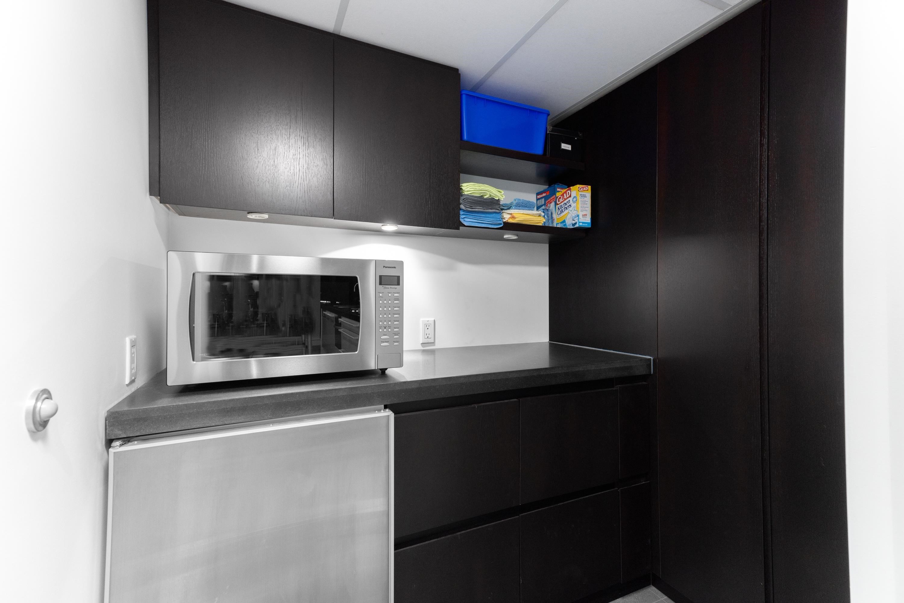 









1077


Cordova

Street West, 2903,
Vancouver,




BC
V6C 2C6

