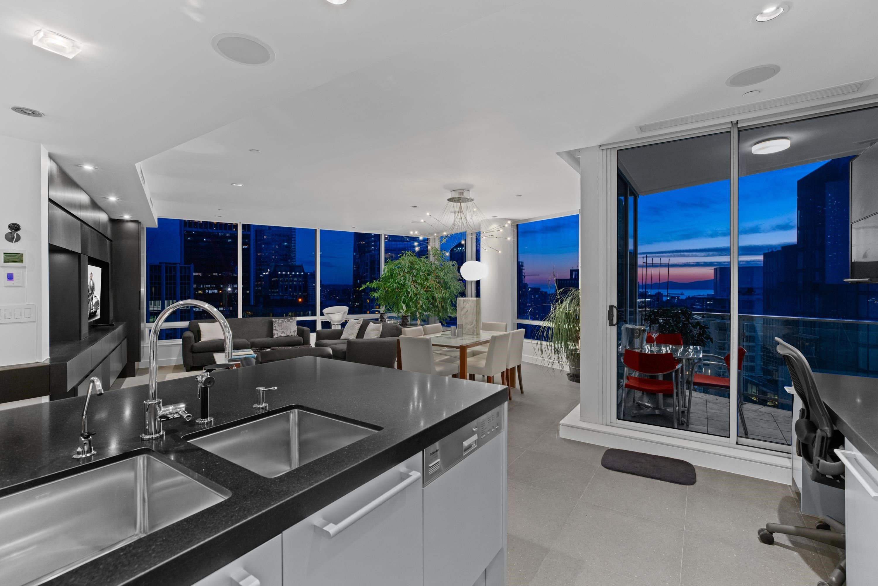 









1077


Cordova

Street West, 2903,
Vancouver,




BC
V6C 2C6

