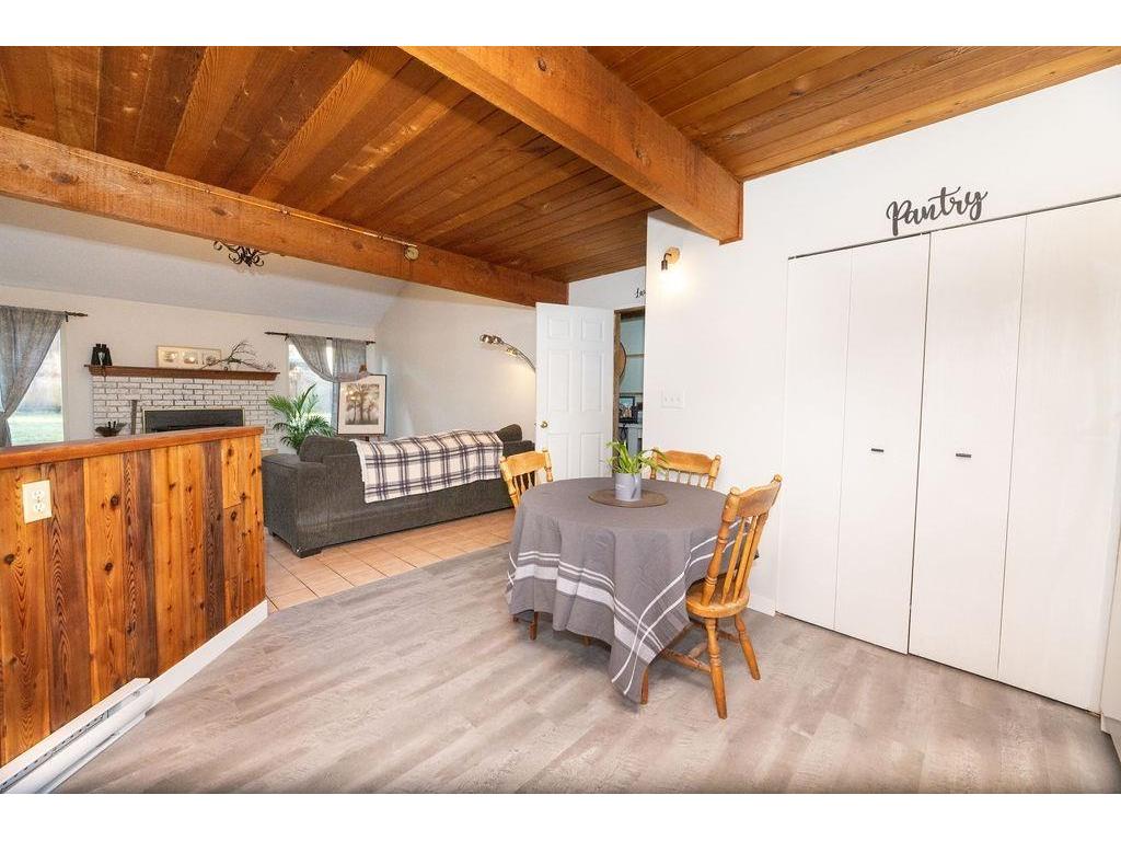









5613


Trail

Avenue,
Sechelt,




BC
V7Z 0H8

