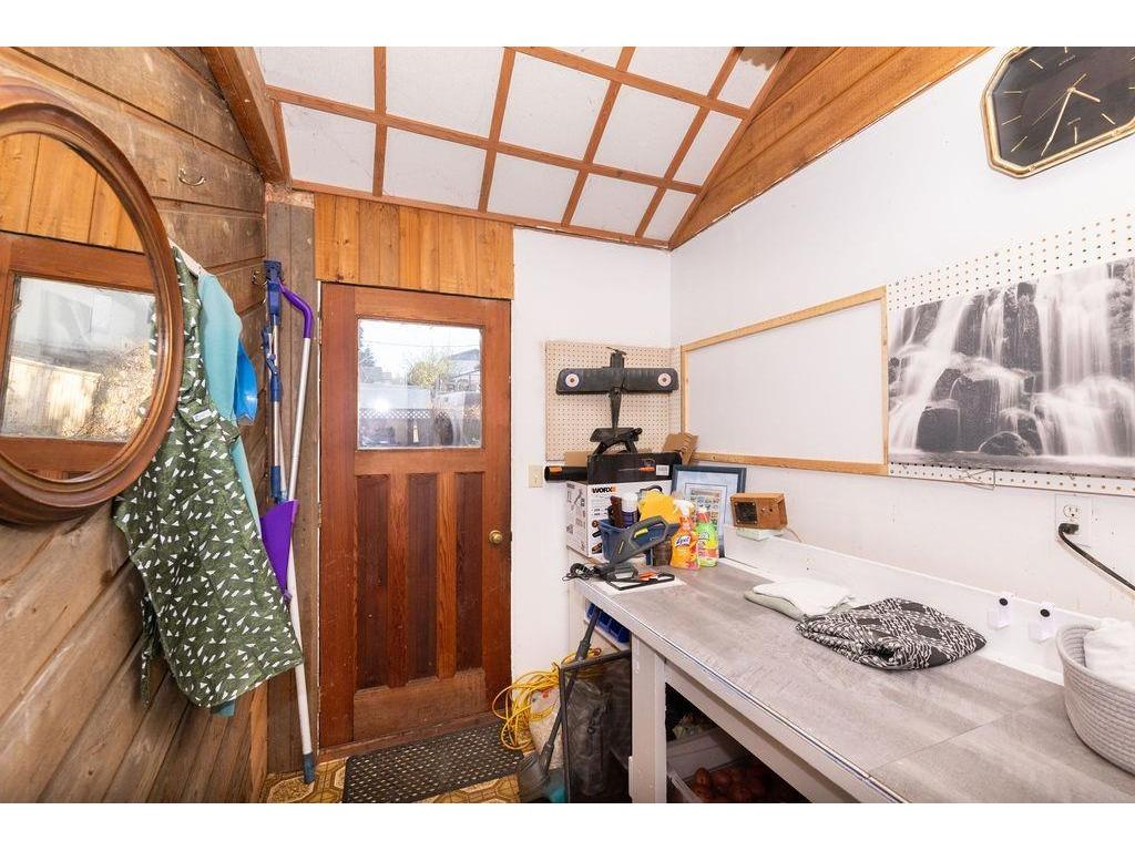 









5613


Trail

Avenue,
Sechelt,




BC
V7Z 0H8

