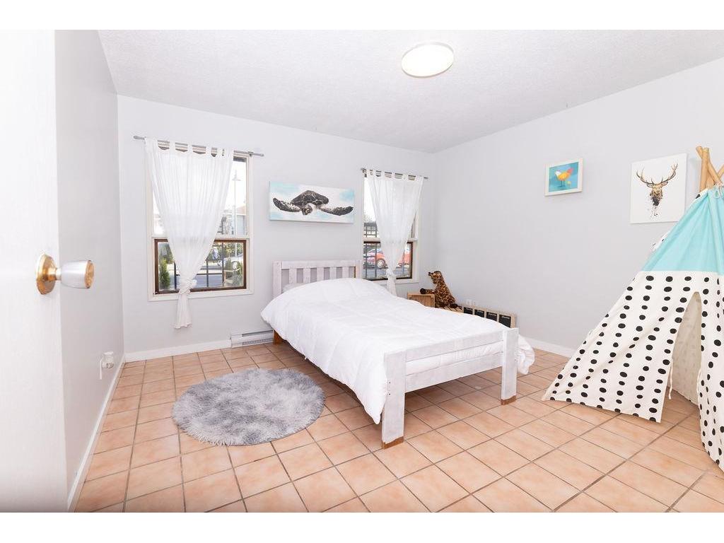 









5613


Trail

Avenue,
Sechelt,




BC
V7Z 0H8

