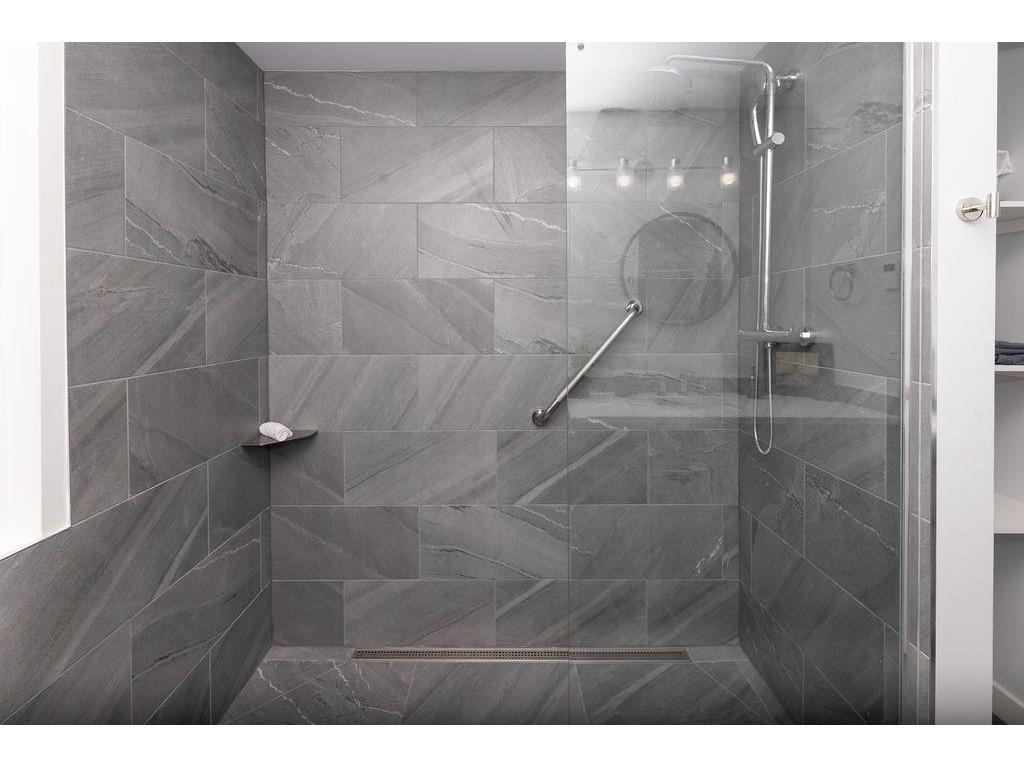 









5613


Trail

Avenue,
Sechelt,




BC
V7Z 0H8

