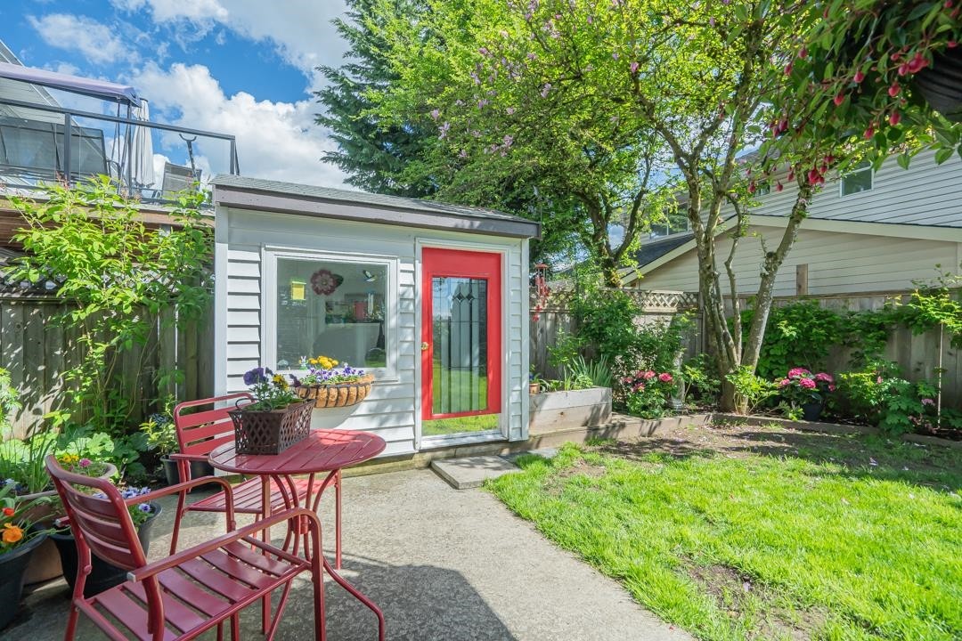 









18816


121b

Avenue,
Pitt Meadows,




BC
V3Y 2K7

