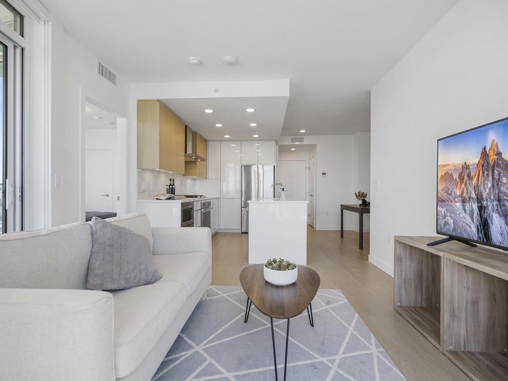 









7683


Park

Crescent, 2602,
Burnaby,




BC
V3N 0J4

