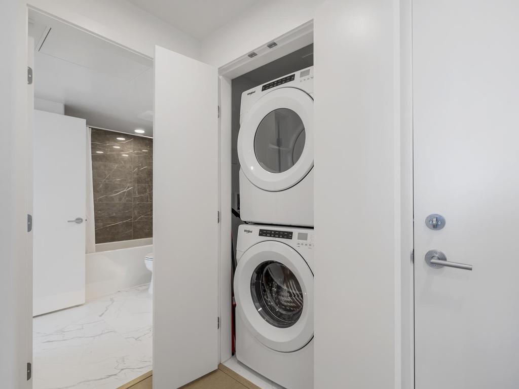 









7683


Park

Crescent, 2602,
Burnaby,




BC
V3N 0J4

